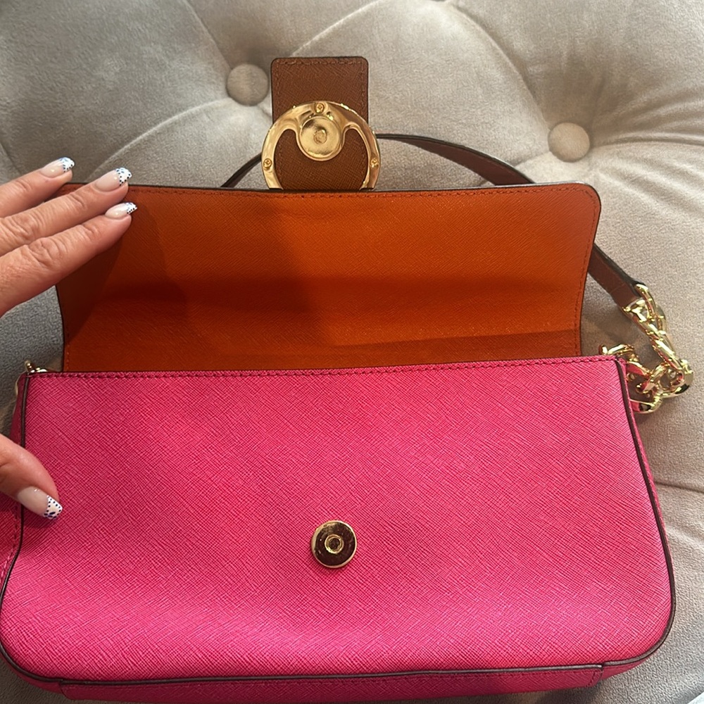 Michael Kors purse. Brand new never used! - Picture 3 of 8